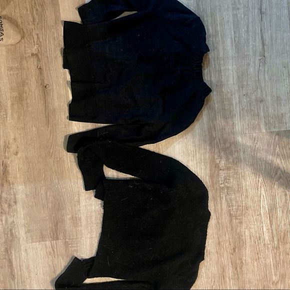 Bundle of two women's black sweater cardigan tops, outer later sizes XS/S EUC - Picture 9 of 12